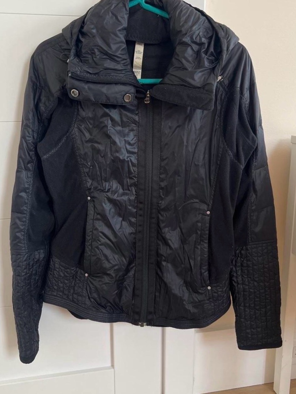 Lululemon Black Women's Quilted Hybrid Jacket